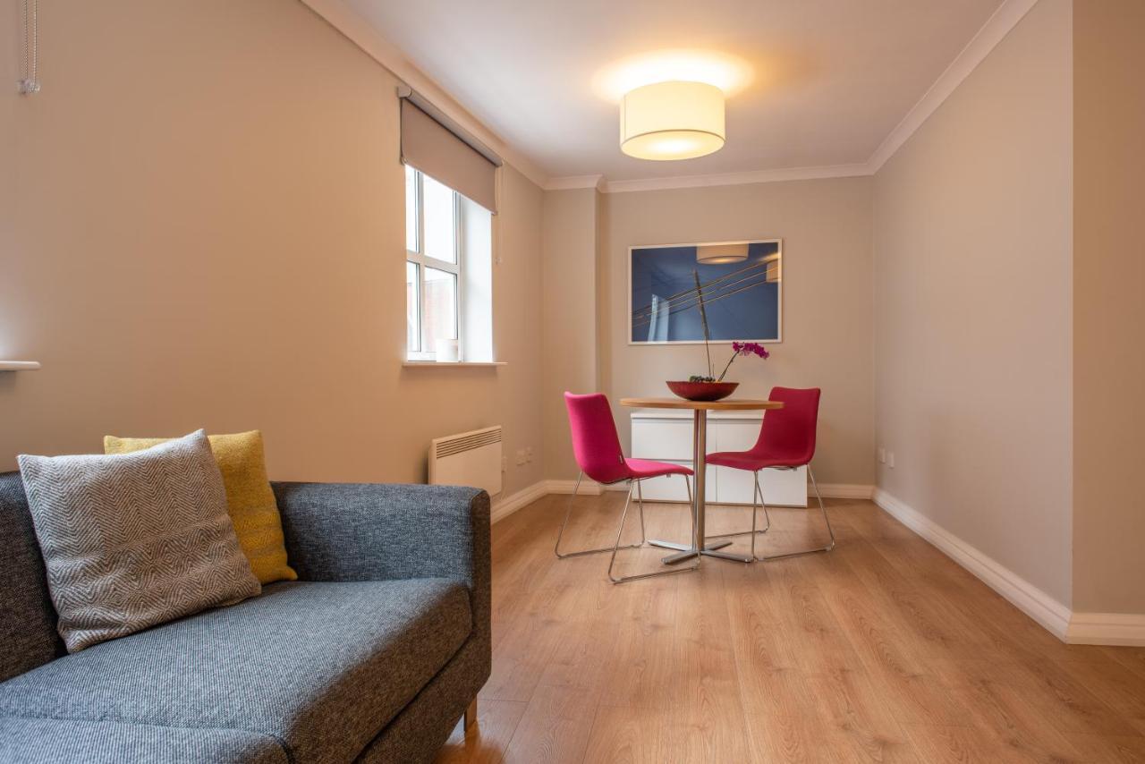 Premier Suites Reading Eksteriør bilde